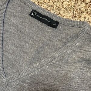 New York & Company Womens Sweater V-Neck Grey Size Large NY&CO